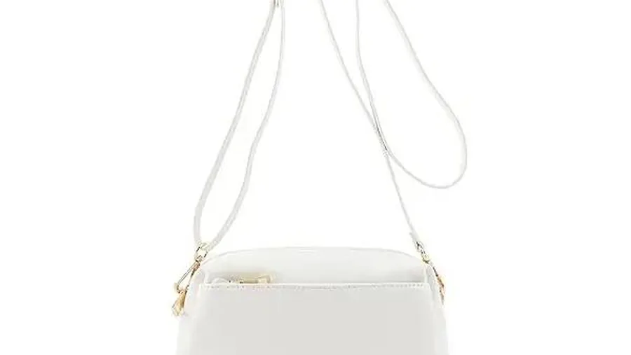 Close-up of PU, leather, canvas and textile wholesale handbags
